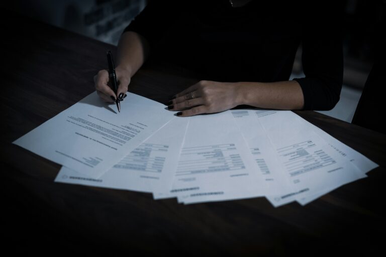 Tax Credits vs. Tax Deductions: What’s the Difference?